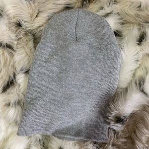 Grey toque